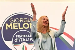 Lãnh đạo đảng Anh em Italy (FdI) Giorgia Meloni phát biểu tại Rome ngày 26/9/2022. (Ảnh: AFP/TTXVN) 