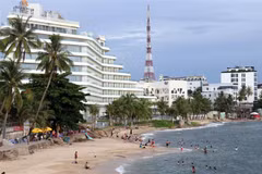 Bãi biển Dinh Cậu, thị trấn Dương Đông, huyện Phú Quốc (Kiên Giang). (Ảnh: Lê Huy Hải/TTXVN) 