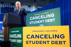 Kế hoạch xóa nợ cho sinh viên được Tổng thống Biden đưa ra năm 2022 với chi phí ước tính khoảng 400 tỷ USD. (Nguồn: Cleveland)