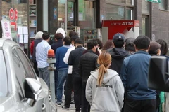 Người dân Hàn Quốc. (Nguồn: Yonhap/TTXVN) 