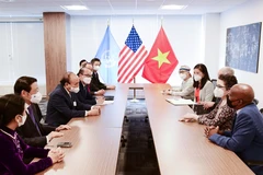 Chủ tịch nước Nguyễn Xuân Phúc gặp gỡ bạn bè cánh tả Hoa Kỳ. (Ảnh: Thống Nhất/TTXVN)