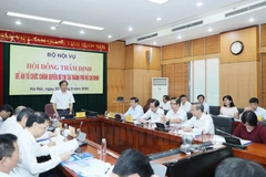 Thứ trưởng Bộ Nội vụ Trần Anh Tuấn, Chủ tịch Hội đồng thẩm định, phát biểu. (Nguồn: hcmcpv.org.vn) 