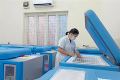 Vaccine phòng COVID-19 tiêm cho trẻ từ 5 đến dưới 12 tuổi được bảo quản tại Trung tâm Kiểm soát bệnh tật tỉnh Bắc Giang trước khi phân bổ về các địa phương. (Ảnh: Đồng Thúy/TTXVN) 