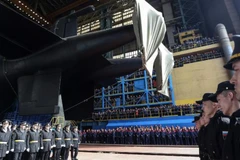 Lễ ký chứng nhận nghiệm thu và bàn giao tàu ngầm nghiên cứu mang tên Belgorod. (Nguồn: tellerreport.com) 