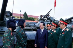 Chủ tịch nước Võ Văn Thưởng thăm Lữ đoàn Tăng thiết giáp 574