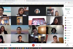 Các đại biểu sinh viên Việt Nam tham dự Đại hội trực tuyến. (Ảnh: Hải Linh/TTXVN) 