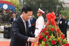 [Photo] Hoạt động của Chủ tịch nước tại Lào trong sáng 11/4