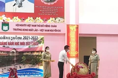 Trường song ngữ Lào-Việt Nam Nguyễn Du khai giảng năm học mới