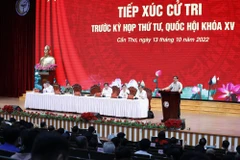 Thủ tướng Phạm Minh Chính phát biểu tại buổi tiếp xúc cử tri thành phố Cần Thơ. (Ảnh: Dương Giang/TTXVN) 