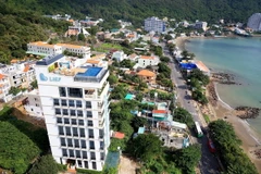 Khu vực khách sạn, nhà nghỉ ở Bãi Trước, đường Trần Phú, thành phố Vũng Tàu (Bà Rịa-Vũng Tàu). (Ảnh: Hồng Đạt/TTXVN)