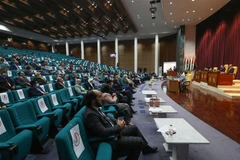 Toàn cảnh một phiên họp Quốc hội Libya tại Sirte. (Ảnh: AFP/TTXVN) 