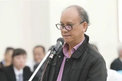 Bị cáo Trần Văn Minh (sinh năm 1955, cựu Chủ tịch Ủy ban Nhân dân thành phố Đà Nẵng, giai đoạn 2006-2011) trả lời các câu hỏi của Luật sư bào chữa. (Ảnh: Doãn Tấn/TTXVN) 