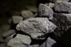 Bất chấp lệnh trừng phạt, EU vẫn nhập khẩu nguyên liệu thô từ Nga