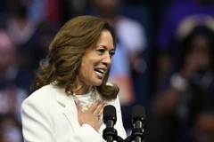 Phó Tổng thống Mỹ Kamala Harris phát biểu tại chiến dịch vận động tranh cử ở Savannah GA, Mỹ. (Ảnh: AA/TTXVN)