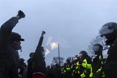 Nước Mỹ lại căng như dây đàn sau vụ cảnh sát bắn chết người da màu