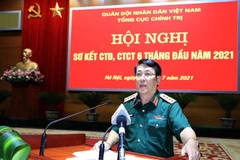 Đại tướng Lương Cường, Ủy viên Bộ Chính trị, Ủy viên Thường vụ Quân ủy Trung ương, Chủ nhiệm Tổng cục Chính trị Quân đội Nhân dân Việt Nam phát biểu chỉ đạo hội nghị. (Ảnh: Trọng Đức/TTXVN) 