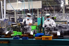 Hoạt động sản xuất tại Toyota Việt Nam. (Ảnh: Danh Lam/TTXVN) 