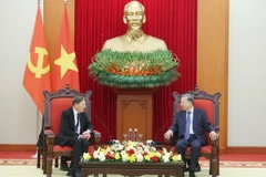 Tổng Bí thư Tô Lâm tiếp Đại tướng David Petraeus, đồng sở hữu Quỹ kiêm Chủ tịch Viện Toàn cầu Quỹ đầu tư Kohlberg Kravis Roberts (KKR) của Hoa Kỳ. Ảnh: Thống Nhất – TTXVN