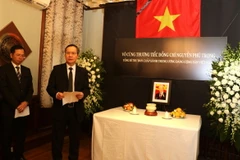 Đại sứ quán Việt Nam tại Canada tổ chức trọng thể lễ viếng và mở sổ tang tưởng niệm Tổng Bí thư Nguyễn Phú Trọng. (Ảnh: Trung Dũng/TTXVN)