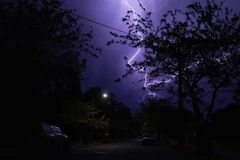 Trung tâm Dự báo Thời tiết bang Nam Australia đã ghi nhận khoảng 45.000 vụ sét đánh trong khoảng thời gian từ 20h00 đến 23h00. (Nguồn: ABC News)