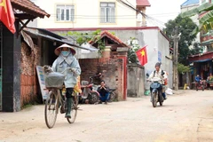 Cận cảnh sinh hoạt đời thường nơi tâm dịch COVID-19 Sơn Lôi