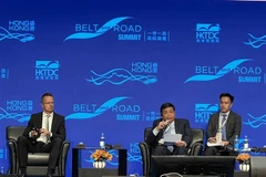 Bộ trưởng Bộ Kế hoạch và Đầu tư Nguyễn Chí Dũng phát biểu tại phiên thảo luận chính sách trong khuôn khổ Hội nghị Cấp cao Vành đai và Con đường ở Hong Kong. (Ảnh: Mạc Luyện/TTXVN)