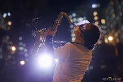 Trần Mạnh Tuấn, Phương Thanh biểu diễn 'máu lửa' ở bệnh viện dã chiến