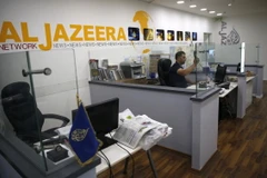 Văn phòng kênh truyền hình Al Jazeera tại Jerusalem. (Ảnh: AFP/TTXVN)