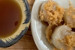 Bánh ram ít - món bánh quen thuộc của người dân xứ Huế. (Nguồn: Vietnam+)