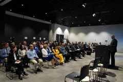 Các đại biểu dự khai mạc hội nghị. (Ảnh: Lê Đạt/TTXVN)