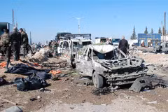 Hiện trường một vụ tấn công tại Hama, Syria. (Nguồn: AFP/TTXVN) 