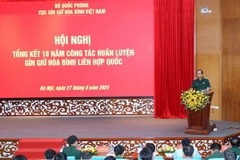 Thượng tướng Phùng Sĩ Tấn, Phó Tổng Tham mưu trưởng Quân đội Nhân dân Việt Nam, Tổ phó Tổ công tác liên ngành, Phó trưởng Ban Chỉ đạo Bộ Quốc phòng về tham gia gìn giữ hòa bình Liên hợp quốc phát biểu chỉ đạo. (Ảnh: Trọng Đức/TTXVN)