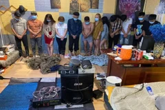 Các đối tượng bị bắt trong căn nhà thuê. (Nguồn: Công an Đồng Nai) 