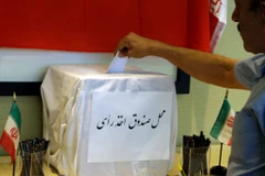 Người dân bỏ phiếu trong cuộc bầu cử Tổng thống Iran hồi năm 2013. (Nguồn: AP) 