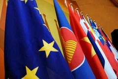 Trong 43 năm qua, EU dần trở thành một trong những nhà tài trợ lớn nhất của ASEAN, hiện là đối tác thương mại lớn thứ 2 của ASEAN. 