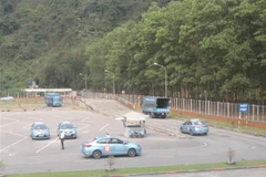 Sa hình thi thực hành sát hạch lái xe tại Trung tâm Đào tạo, Sát hạch lái xe Trường Cao đẳng Than khoáng sản Việt Nam (trụ sở tại Quảng Ninh). (Ảnh: Thanh Vân/TTXVN)