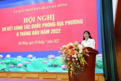 Bà Phạm Thị Hòa phát biểu tại một hội nghị củaQuận Hà Đông năm 2022 khi còn là Phó Chủ tịch quận này. (Ảnh: Ủy ban Nhân dân quận Hà Đông).
