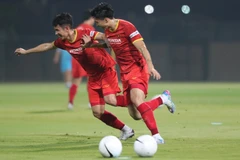 Hình ảnh đội tuyển Việt Nam chuẩn bị cho trận đấu với Indonesia