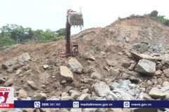 Hình ảnh trong bản tin 'Cần thi công an toàn đường ven biển ĐT 639' của VNews. (Nguồn: vnews.gov.vn) 