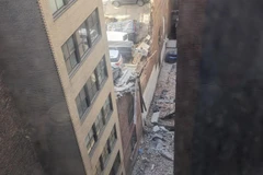 Hiện trường vụ sập bãi đỗ xe. (Nguồn: CBS)