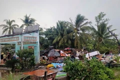 Một trong 4 ngôi nhà của người dân ấp 1, xã Trí Phải, huyện Thới Bình (Cà Mau) bị sập hoàn toàn do trận lốc xoáy. (Ảnh: TTXVN phát)