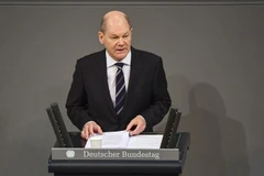 Tân Thủ tướng Đức Olaf Scholz phát biểu tại phiên họp quốc hội ở Berlin, Đức, ngày 15/12/2021. (Ảnh: AFP/TTXVN) 