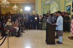 Thủ tướng Malaysia - ông Anwar Ibrahim tại cuộc họp báo công bố danh sách nội các mới tại Putrajaya, ngày 2/12/2022. (Ảnh: AFP/TTXVN) 