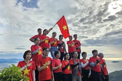 [Photo] Chinh phục núi Hoàng Ngưu Sơn - 'nóc nhà' của Nha Trang