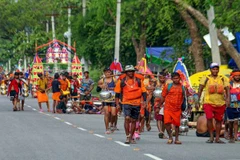 Trong dịp lễ năm nay, hàng triệu tín đồ Hindu đã, đang và sẽ đi đến những điểm hành hương như Haridwar, Gaumukh, Gangotri ở bang Uttarakhand, Sultanganj ở bang Bihar, Prayagraj, Ayodhya và Varanasi ở bang Uttar Pradesh. (Nguồn: PTI)
