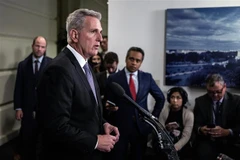 Chủ tịch Hạ viện Mỹ Kevin McCarthy trong cuộc họp báo sau phiên họp của Hạ viện về dự luật chi tiêu của Chính phủ tại Washington DC., ngày 29/9/2023. (Ảnh: AFP/TTXVN)