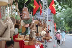 [Photo] Lễ hội Quà tặng Du lịch Hà Nội 2022 thu hút khách tham quan