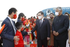 [Photo] Lễ đón Chủ tịch Quốc hội Vương Đình Huệ tại New Delhi