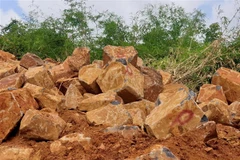 Đá bazan bị khai thác trái phép tại Đắk Nông. (Ảnh: Hưng Thịnh/TTXVN) 