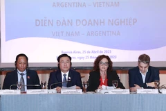 Chủ tịch Quốc hội Vương Đình Huệ dự Diễn đàn doanh nghiệp Việt Nam-Argentina. (Ảnh: Doãn Tấn/TTXVN)